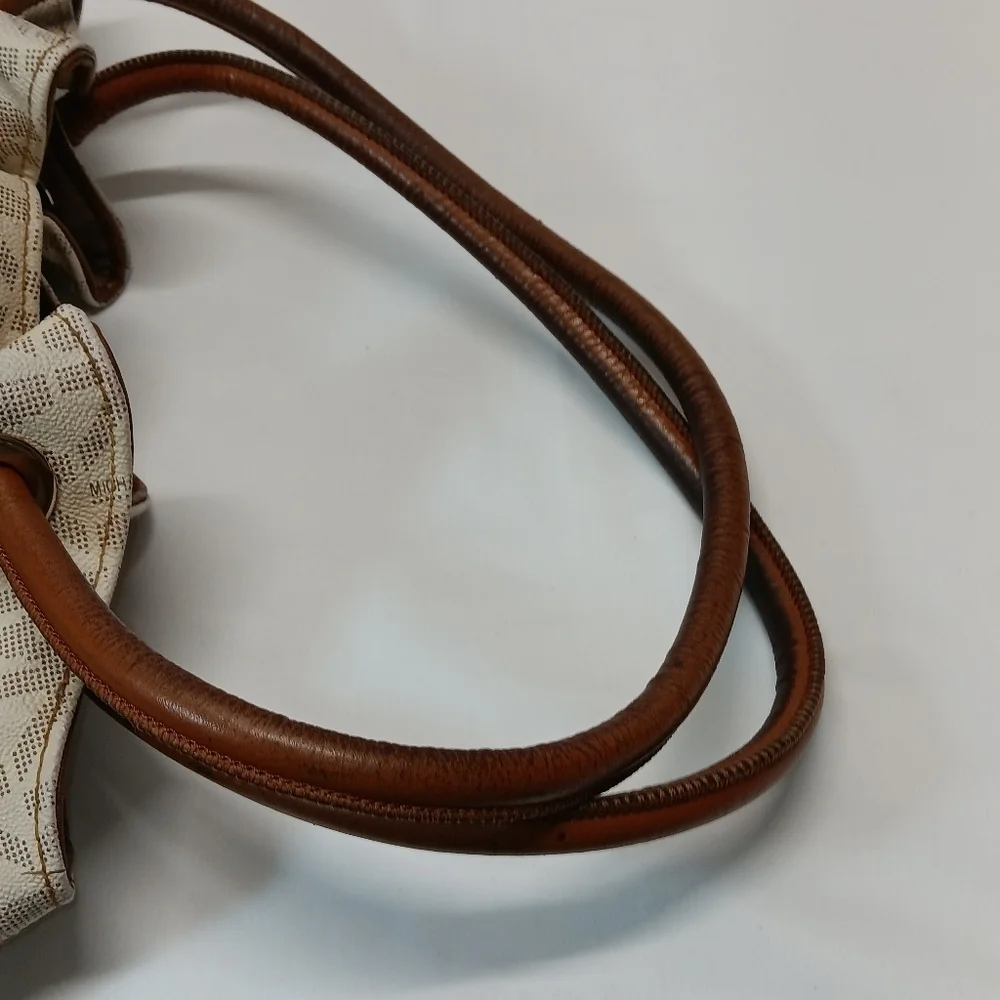 Michael Kors Signature Ring Tote East West Vanilla/Brown Leather Shoulder‎ Bag